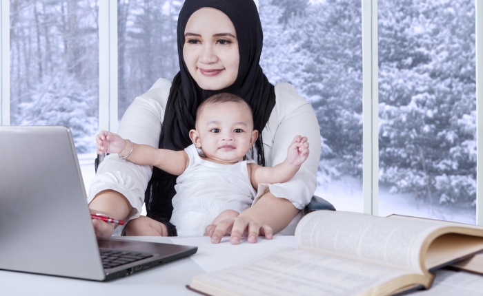 Breastfeeding at work – a gap in maternity rights